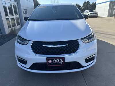 2025 Chrysler Pacifica, $44453. Photo 5