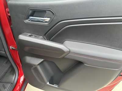 2025 Chevrolet Colorado Crew Cab, $46365. Photo 10