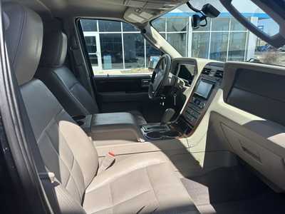 2014 Lincoln Navigator, $18900. Photo 8