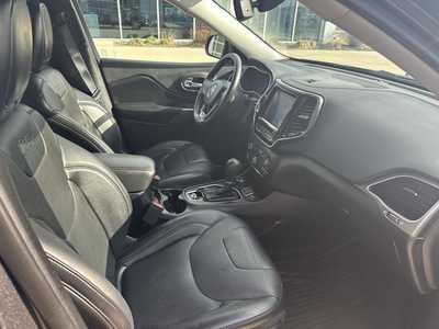2019 Jeep Cherokee, $21949. Photo 10