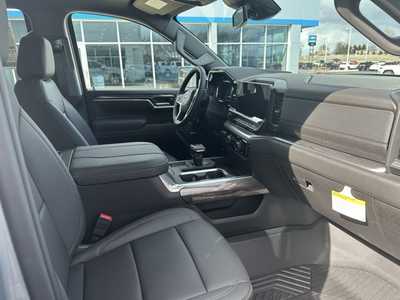 2025 Chevrolet 1500 Crew Cab, $61225. Photo 11