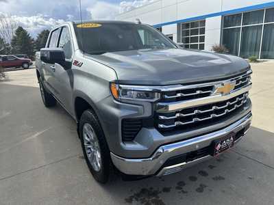 2025 Chevrolet 1500 Crew Cab, $61225. Photo 6
