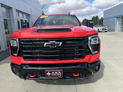 2025 Chevrolet 2500 Crew Cab, $67980. Photo 3