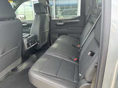 2025 Chevrolet 1500 Crew Cab, $62285. Photo 12
