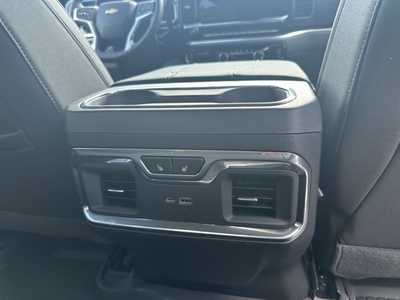 2025 Chevrolet 3500 Crew Cab, $81500. Photo 12