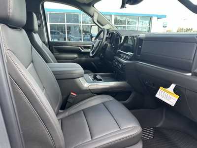 2025 Chevrolet 3500 Crew Cab, $81500. Photo 9