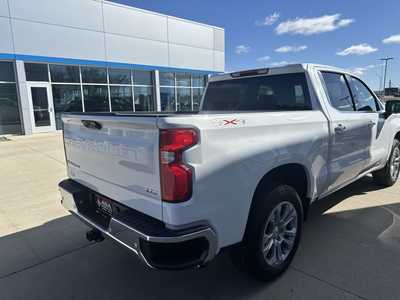 2025 Chevrolet 1500 Crew Cab, $60040. Photo 3