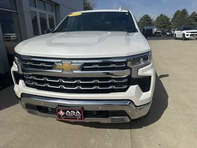 2022 Chevrolet 1500 Crew Cab, $46999. Photo 5