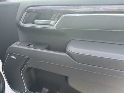 2025 Chevrolet 1500 Crew Cab, $61235. Photo 12