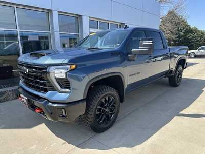 2025 Chevrolet 2500 Crew Cab, $76230. Photo 2