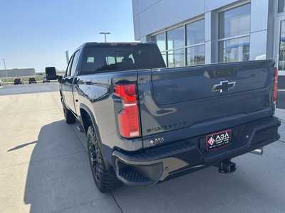 2025 Chevrolet 2500 Crew Cab, $76230. Photo 5