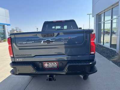 2025 Chevrolet 2500 Crew Cab, $76230. Photo 6
