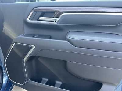 2025 Chevrolet 2500 Crew Cab, $76230. Photo 8
