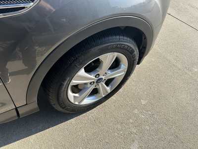 2014 Ford Escape, $7582. Photo 10