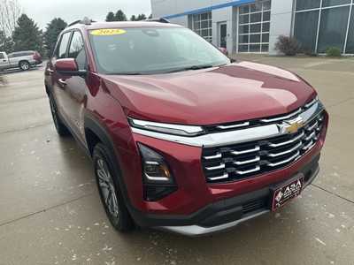 2025 Chevrolet Equinox, $34640. Photo 4