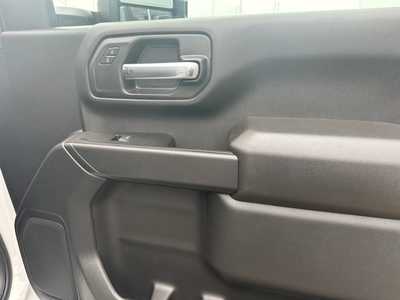 2025 Chevrolet 2500 Crew Cab, $. Photo 8