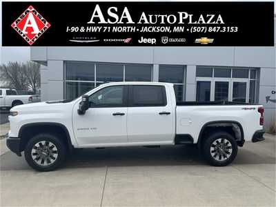 2025 Chevrolet 2500 Crew Cab, $. Photo 1