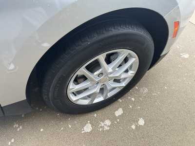 2022 Chevrolet Equinox, $22339. Photo 10