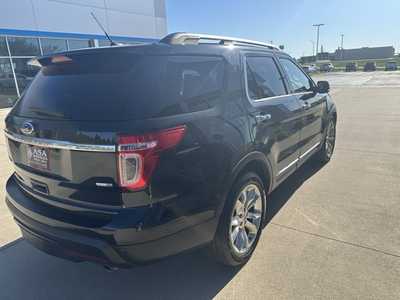 2014 Ford Explorer, $7777. Photo 5