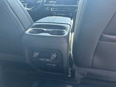 2025 Chevrolet Traverse, $46540. Photo 11
