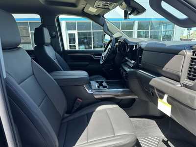 2025 Chevrolet 3500 Crew Cab, $. Photo 10