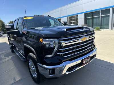 2025 Chevrolet 3500 Crew Cab, $. Photo 6