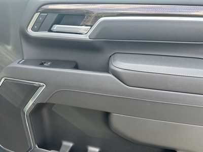 2025 Chevrolet 3500 Crew Cab, $67655. Photo 10
