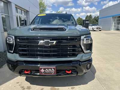 2025 Chevrolet 3500 Crew Cab, $67655. Photo 5