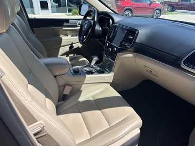 2020 Jeep Grand Cherokee, $25755. Photo 12
