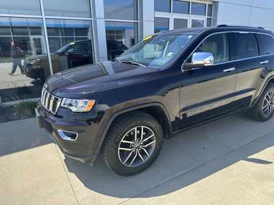 2020 Jeep Grand Cherokee, $25755. Photo 2