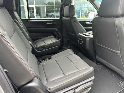 2025 Chevrolet Suburban, $79325. Photo 12