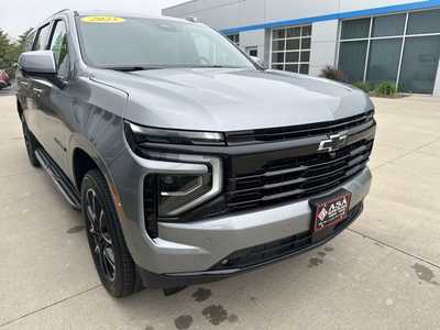 2025 Chevrolet Suburban, $79325. Photo 4