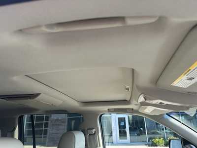 2017 GMC Yukon XL, $29250. Photo 10