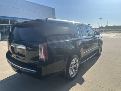 2017 GMC Yukon XL, $29250. Photo 5