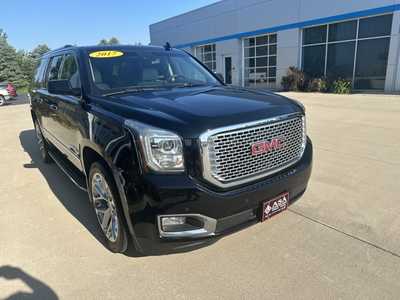 2017 GMC Yukon XL, $29250. Photo 6