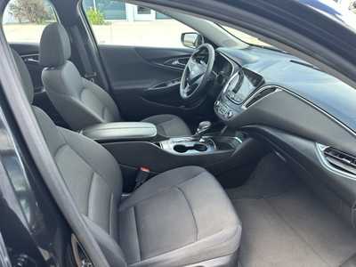 2021 Chevrolet Malibu, $. Photo 12
