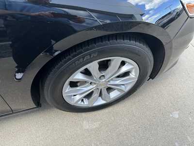 2021 Chevrolet Malibu, $. Photo 8