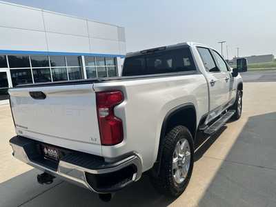 2020 Chevrolet 3500 Crew Cab, $34000. Photo 3