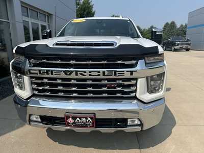2020 Chevrolet 3500 Crew Cab, $34000. Photo 5