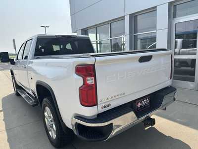 2020 Chevrolet 3500 Crew Cab, $34000. Photo 7