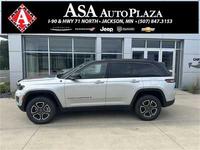 2022 Jeep Grand Cherokee, $33135. Photo 1