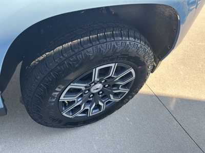 2026 Chevrolet Colorado Crew Cab, $47860. Photo 9