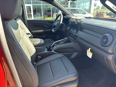 2025 Chevrolet Colorado Crew Cab, $46465. Photo 10