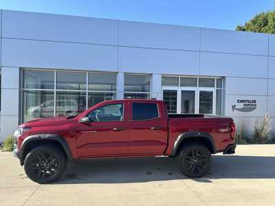2025 Chevrolet Colorado Crew Cab, $46465. Photo 2