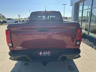 2025 Chevrolet Colorado Crew Cab, $46465. Photo 9
