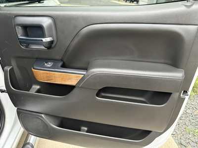 2018 Chevrolet 1500 Crew Cab, $22135. Photo 10