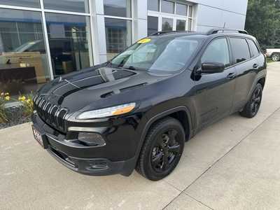2017 Jeep Cherokee, $10885. Photo 2