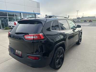2017 Jeep Cherokee, $10885. Photo 7