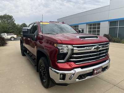 2025 Chevrolet 3500 Crew Cab, $69500. Photo 4