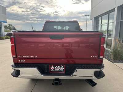 2025 Chevrolet 3500 Crew Cab, $69500. Photo 8
